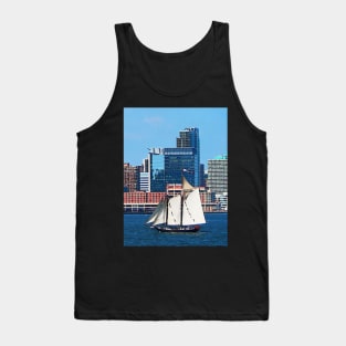 Manhattan NY - Yacht Against Manhattan Skyline Tank Top